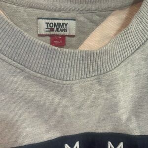 Tommy Hilfiger Sweatshirt size Large